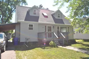 808 6th St, Moose Lake, MN 55767 - Photo 1