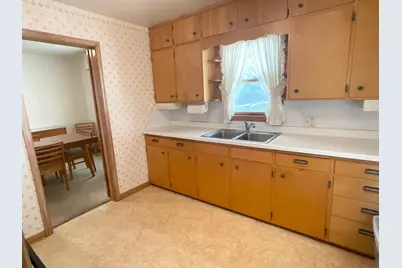 604 13th Avenue SW, Austin, MN 55912 - Photo 8