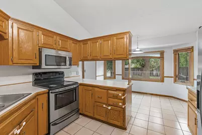 9163 Ranchview Lane N, Maple Grove, MN 55369 - Photo 6