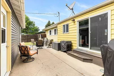 1921 N 10th Avenue N, Moorhead, MN 56560 - Photo 34