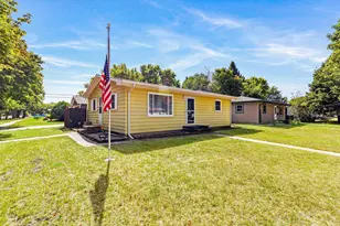 1921 N 10th Ave N, Moorhead, MN 56560 - Photo 8