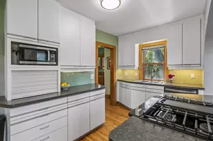 2761 Zenith Ave N, Robbinsdale, MN 55422 - Photo 14