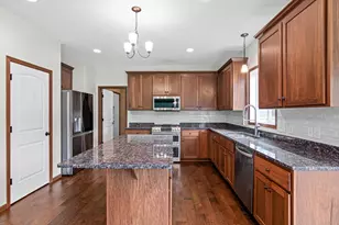 2244 Woodlyn Ridge Ct, Mound, MN 55364 - Photo 12