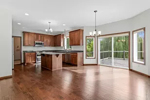 2244 Woodlyn Ridge Ct, Mound, MN 55364 - Photo 10