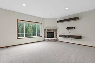 2244 Woodlyn Ridge Ct, Mound, MN 55364 - Photo 8