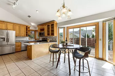 8843 Blackoaks Lane N, Maple Grove, MN 55311 - Photo 4