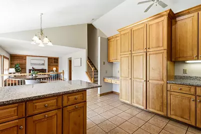 8843 Blackoaks Lane N, Maple Grove, MN 55311 - Photo 14