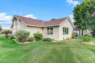 9205 Yorkshire Ln, Brooklyn Park, MN 55443 - Photo 30