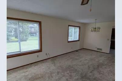 2265 4th Avenue SE, Owatonna, MN 55060 - Photo 4