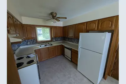 2265 4th Avenue SE, Owatonna, MN 55060 - Photo 2