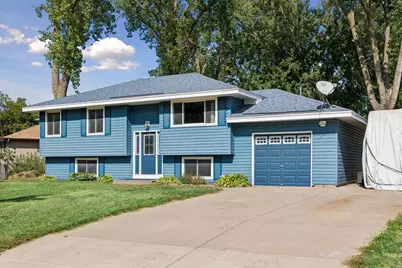 250 Stardust Boulevard, Circle Pines, MN 55014 - Photo 2