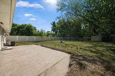 6809 Dudley Avenue N, Crystal, MN 55428 - Photo 28