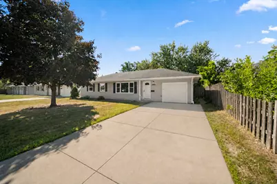6809 Dudley Avenue N, Crystal, MN 55428 - Photo 2