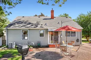 1324 Buchanan St NE, Minneapolis, MN 55413 - Photo 24