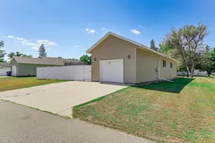1814 Clearwater Rd, Saint Cloud, MN 56301 - Photo 32