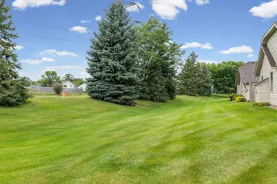 3801 Impatiens Lane N, Brooklyn Park, MN 55443 - Photo 40
