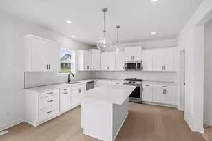 642 Sierra Pkwy, Waconia, MN 55387 - Photo 4