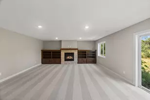 17852 Ellsworth Dr, Lakeville, MN 55044 - Photo 12