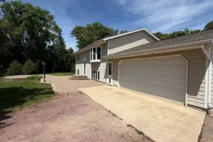 78772 290th St, Madelia, MN 56062 - Photo 8