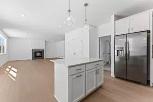 656 Sierra Pkwy, Waconia, MN 55387 - Photo 4