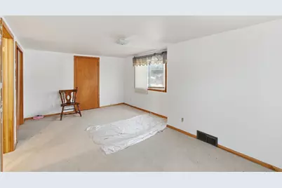 1025 7th Street S, Saint James, MN 56081 - Photo 12