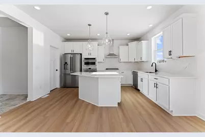 657 Sierra Parkway, Waconia, MN 55387 - Photo 2