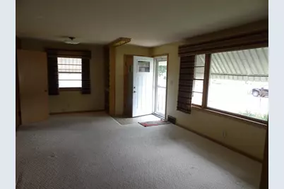 1802 3rd Avenue NW, Austin, MN 55912 - Photo 12