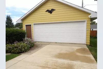 1802 3rd Avenue NW, Austin, MN 55912 - Photo 2