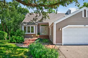 3631 Oakton Ridge, Minnetonka, MN 55305 - Photo 4