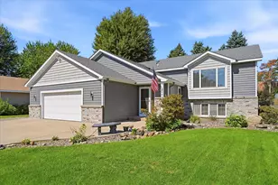 4779 108th Ln NE, Circle Pines, MN 55014 - Photo 2
