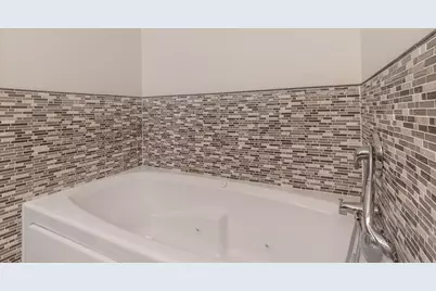 12991 Meadow Creek Drive, New Ulm, MN 56073 - Photo 24