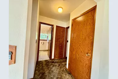 460 N Park Avenue, Le Center, MN 56057 - Photo 18