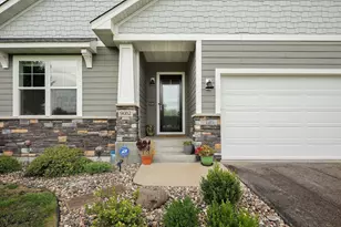 9082 Jade Cir N, Lake Elmo, MN 55042 - Photo 4