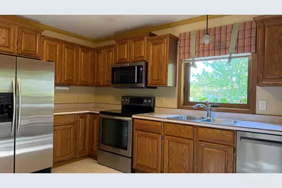819 S Martin Street, Fergus Falls, MN 56537 - Photo 16