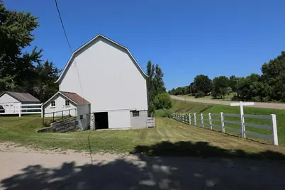 24412 Iona Avenue, Morristown, MN 55052 - Photo 4