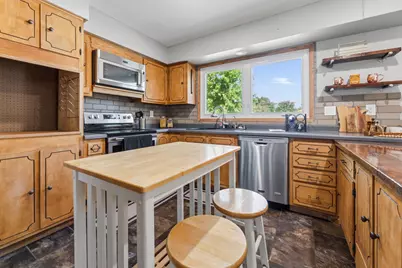 496 E Sarnia Street, Winona, MN 55987 - Photo 12