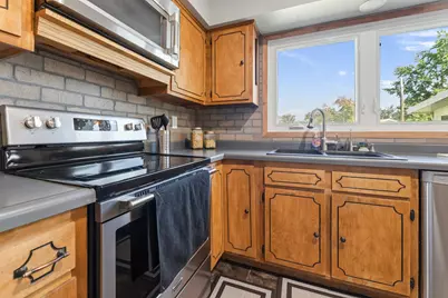 496 E Sarnia Street, Winona, MN 55987 - Photo 10