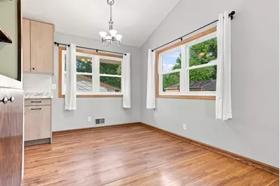 725 50 1/2 Avenue NE, Columbia Heights, MN 55421 - Photo 8