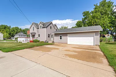 227 3rd Avenue SW, Faribault, MN 55021 - Photo 10