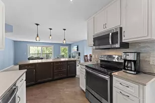 3030 St Albans Mill Rd, Minnetonka, MN 55305 - Photo 20