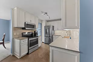 3030 St Albans Mill Rd, Minnetonka, MN 55305 - Photo 18
