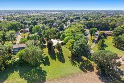 2439 Hauer Trail, Shakopee, MN 55379 - Photo 56