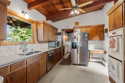 2439 Hauer Trail, Shakopee, MN 55379 - Photo 20