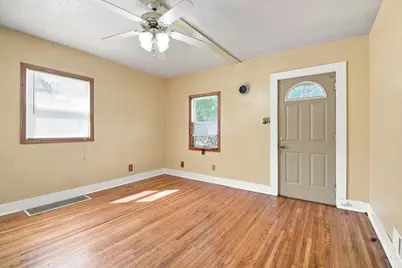 1310 8th Street NW, Austin, MN 55912 - Photo 8