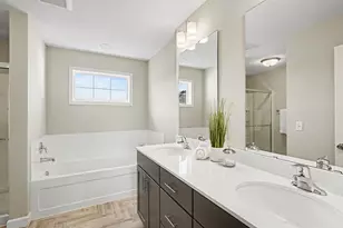 17945 Hidden Creek Trl, Lakeville, MN 55044 - Photo 22