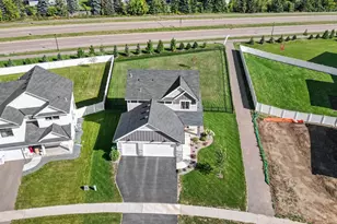 17945 Hidden Creek Trl, Lakeville, MN 55044 - Photo 36