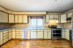 2120 2nd Ave W, Hibbing, MN 55746 - Photo 8