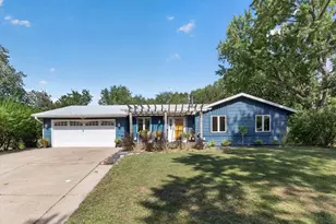 11901 River Hills Cir, Burnsville, MN 55337 - Photo 2