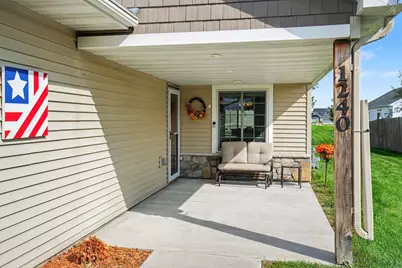 1240 Quail Run, New Richmond, WI 54017 - Photo 2