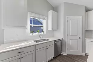 13104 National St NE, Blaine, MN 55449 - Photo 4